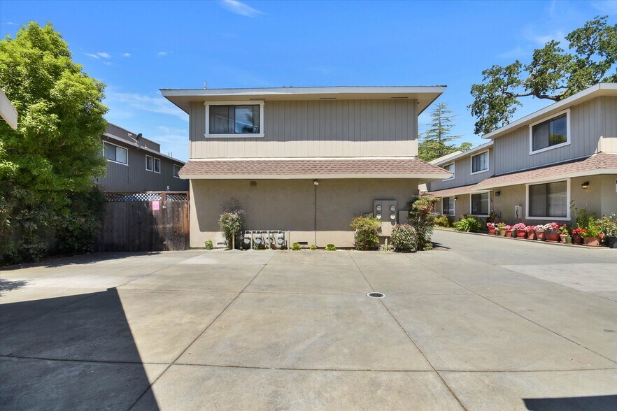 More Photos Of 1048 7th St, Novato Multifamily For Sale