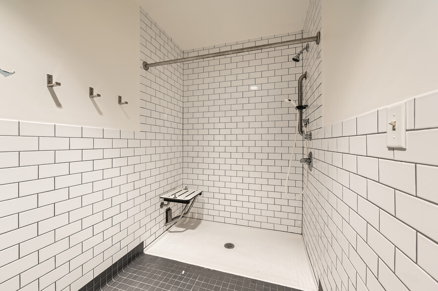 More Photos Of 126 SW 2nd Ave, Portland Office For Lease