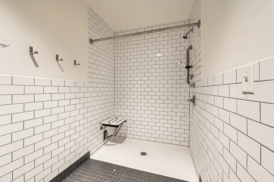 More Photos Of 126 SW 2nd Ave, Portland Office For Lease