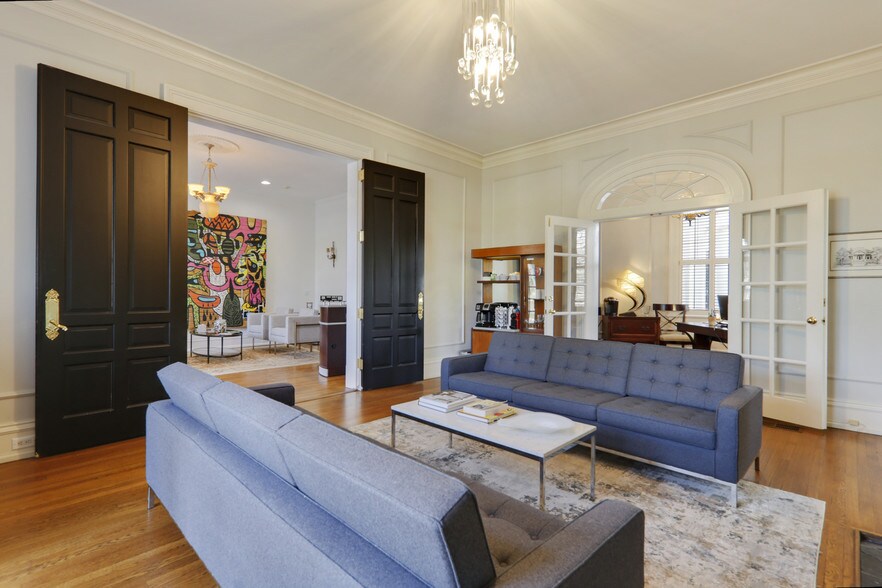 More Photos Of 1189 S Ponce de Leon Ave NE, Atlanta Office For Sale