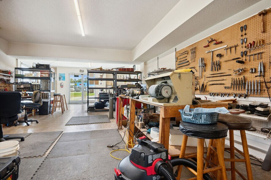 More Photos Of 1212-1216 Gum Branch Rd, Jacksonville General Retail For Sale