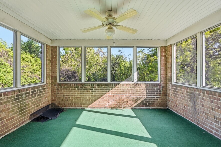 More Photos Of 15901 Old Columbia Pike, Burtonsville Land For Sale
