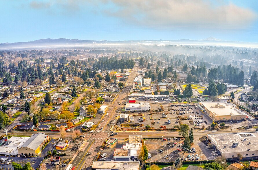 More Photos Of 2825 E Fourth Plain Blvd, Vancouver Freestanding For Sale