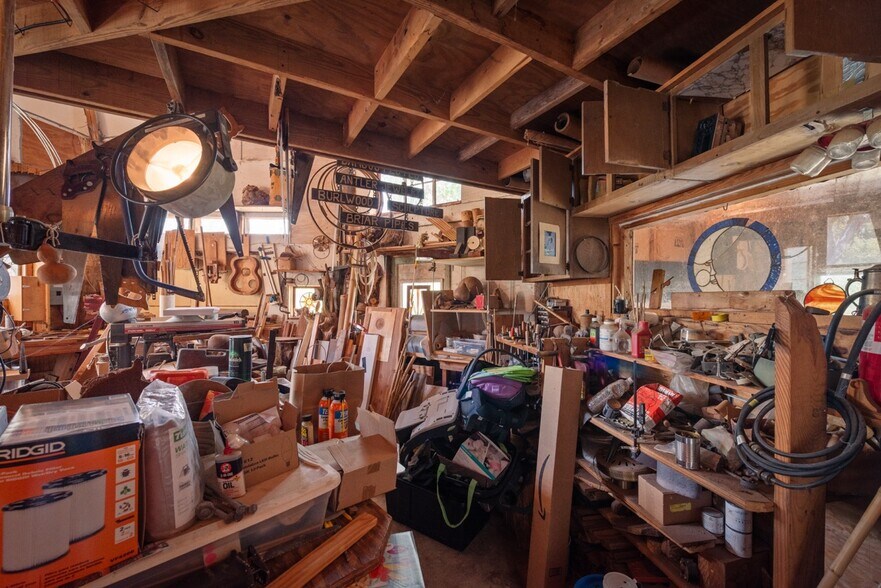 More Photos Of 501 Limestone Ln, Driftwood Specialty For Sale