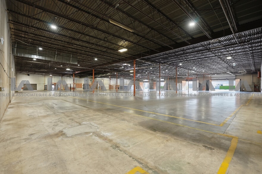 More Photos Of 18788 96th Ave, Surrey Warehouse For Lease