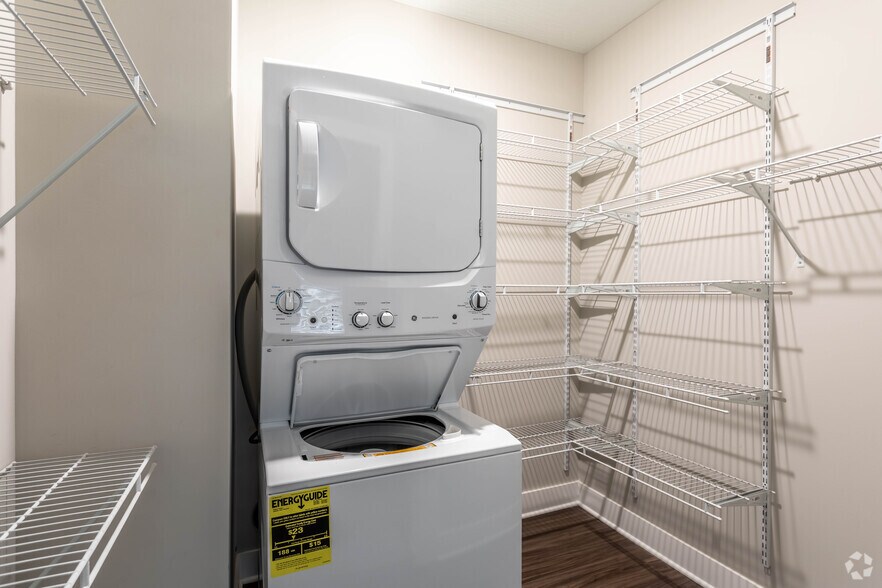 More Photos Of 120 E 5th Ave, Columbus Apartments For Lease