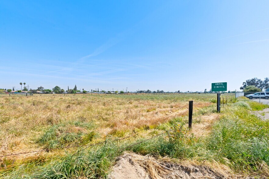 More Photos Of 11741 S 11th Ave, Hanford Land For Sale