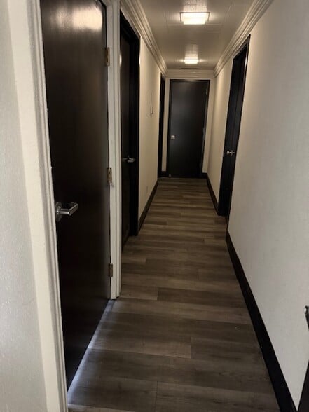 More Photos Of 2007 Yosemite Blvd, Modesto Office For Lease