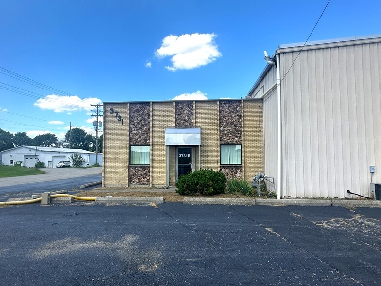More Photos Of 3731 W Alexandersville Bellbrook Rd, Dayton Warehouse For Sale