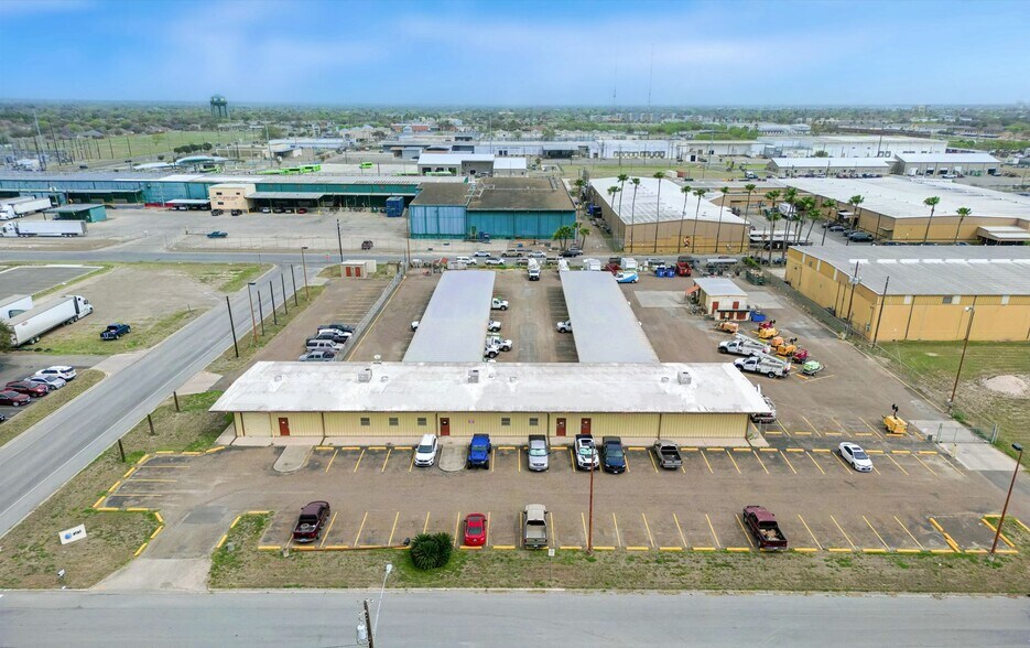 More Photos Of 2120 Redbud Ave, McAllen Service For Sale