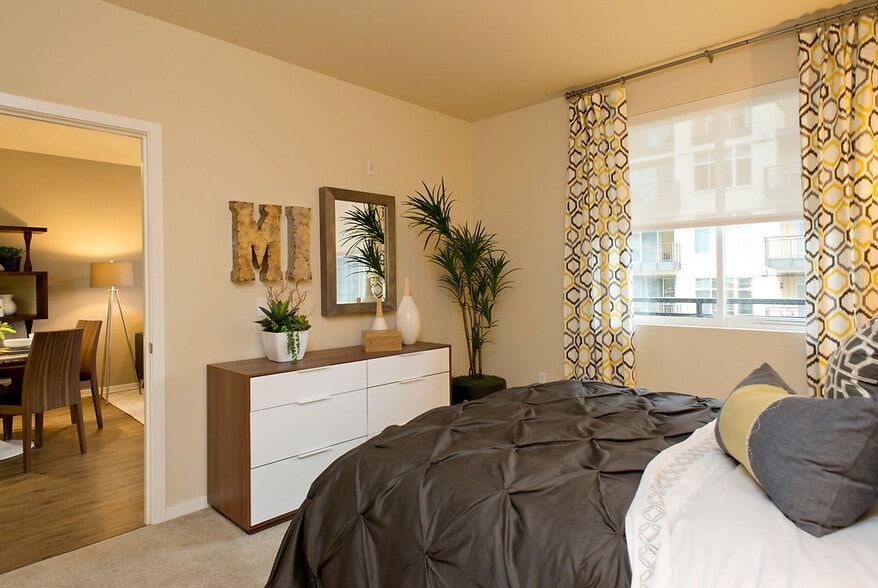 More Photos Of 2441 76th Ave SE, Mercer Island Apartments For Lease