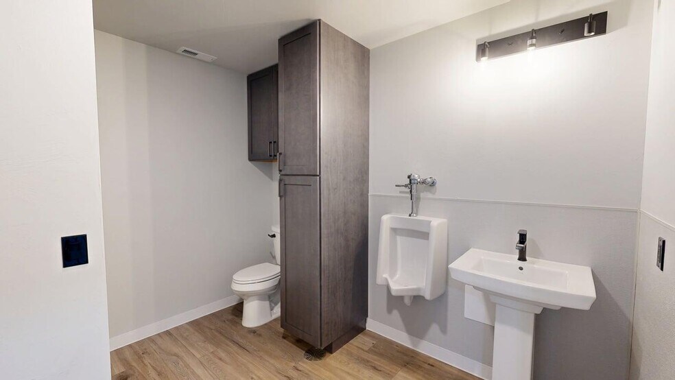 More Photos Of 3734 Crescent Lake Rd, Billings Warehouse For Sale