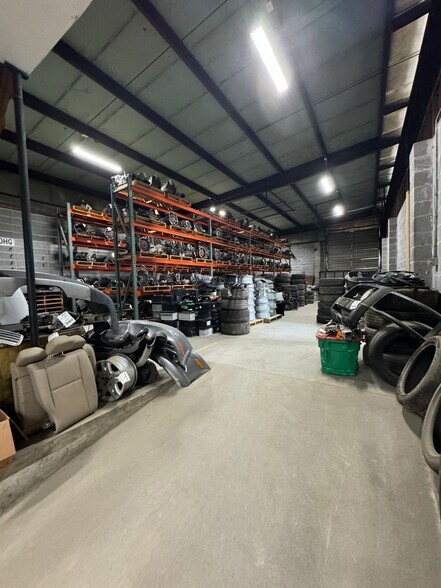 More Photos Of 2032 Sylvester Dr, Moultrie Warehouse For Sale