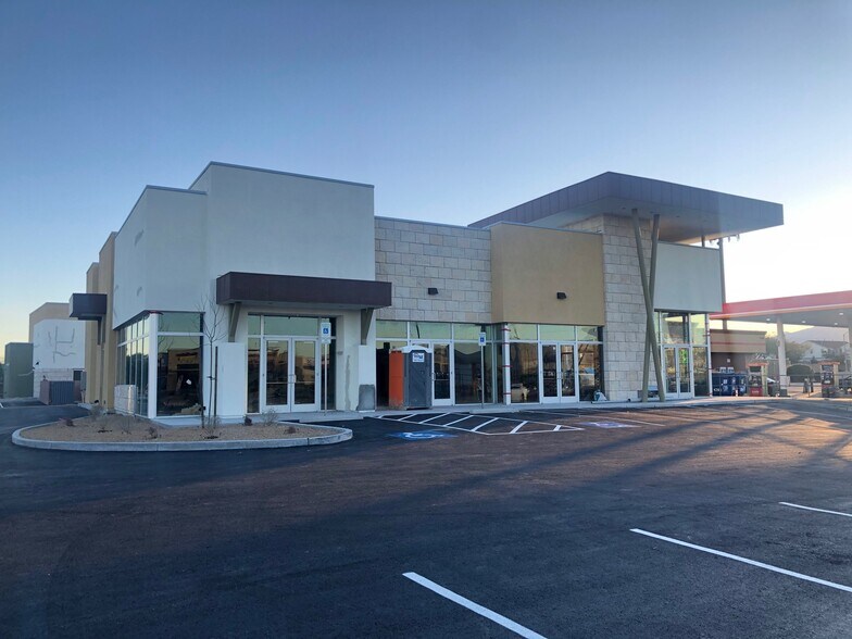 More Photos Of 8525 Blue Diamond Rd, Las Vegas Storefront For Lease