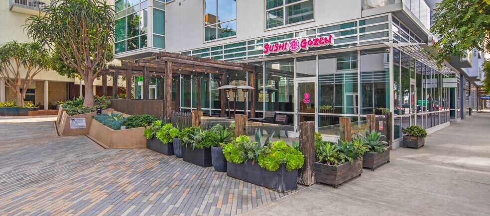 Primary Photo Of 1705 Ocean Ave, Santa Monica Apartments For Lease