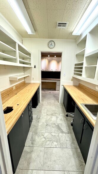 More Photos Of 211 N 5th St, Mcalester Office For Lease