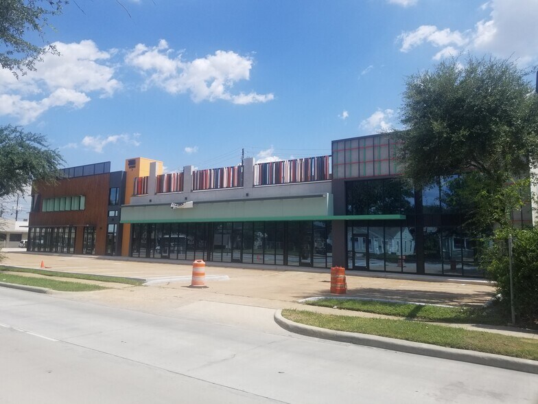 More Photos Of 3636 Greenbriar Dr, Houston Restaurant For Lease