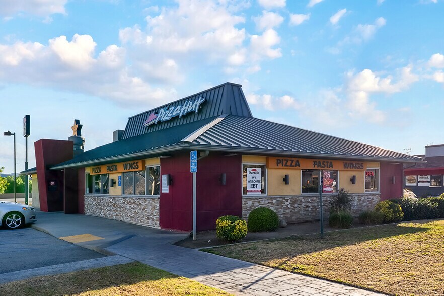 More Photos Of 1860 W Ramsey St, Banning Fast Food For Sale