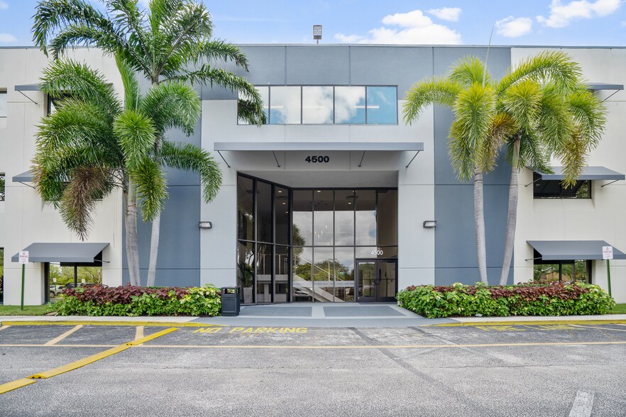 More Photos Of 4500 N State Road 7, Lauderdale Lakes Unknown For Lease