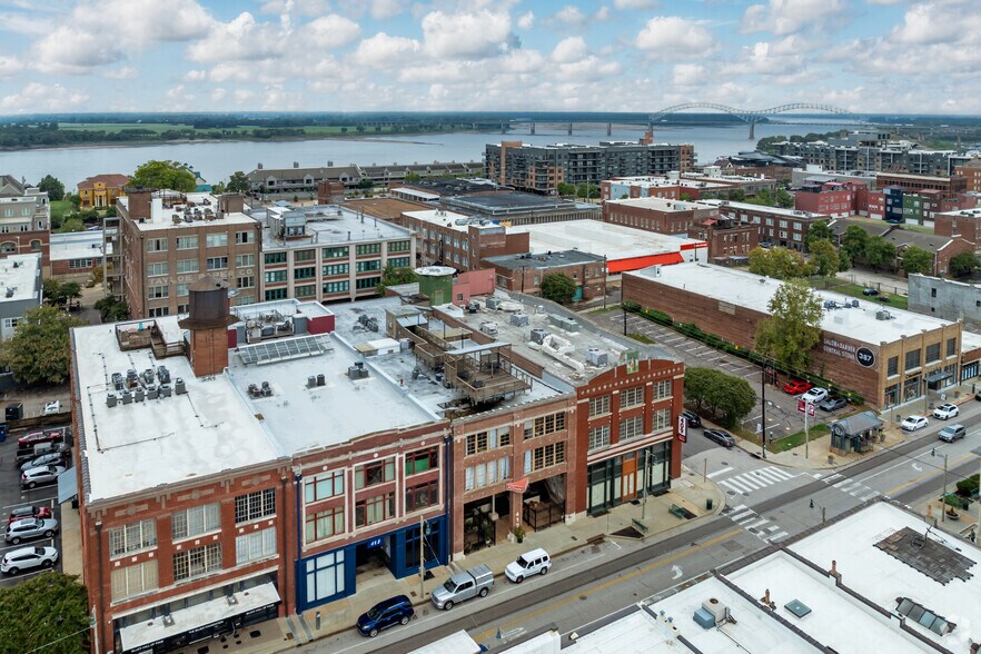 More Photos Of 409 S Main St, Memphis General Retail For Sale