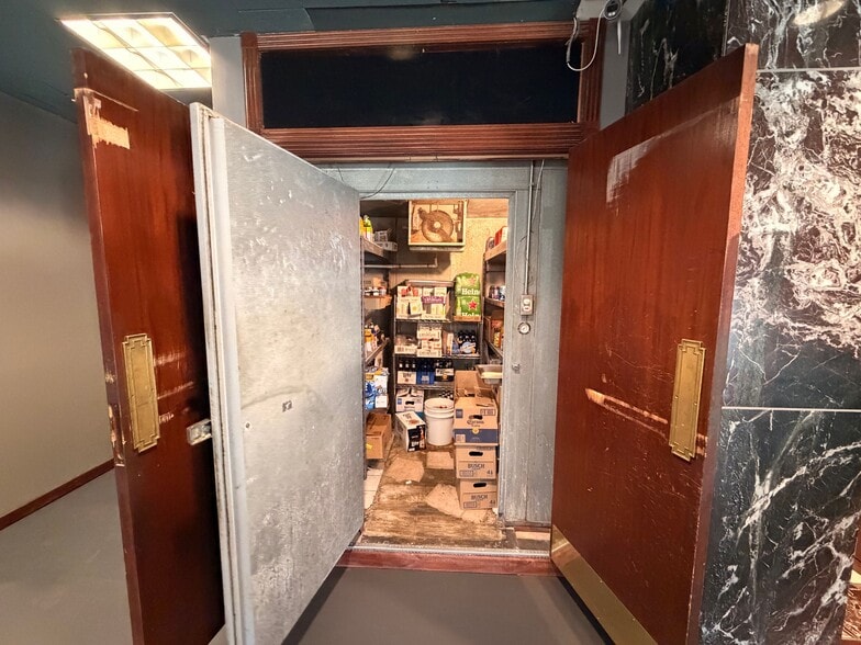 More Photos Of 100 N 12th St, Lincoln Office Residential For Sale