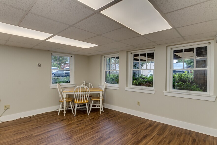 More Photos Of 2606 8th St, Tuscaloosa Office For Sale