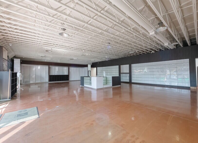 More Photos Of 114-134 N Gaffey St, San Pedro General Retail For Lease