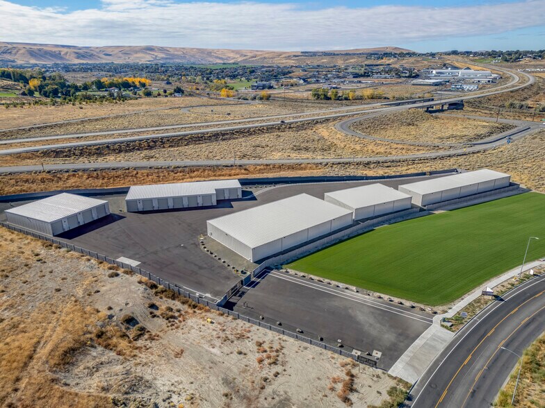 Primary Photo Of 10525 Ridgeline Dr, Kennewick Self Storage For Sale