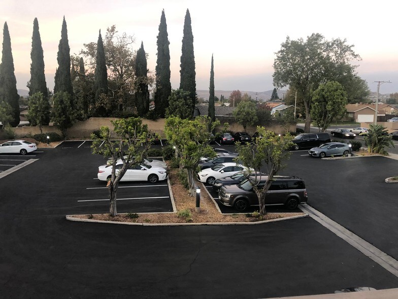 More Photos Of 895 E Yorba Linda Blvd, Placentia Office For Lease