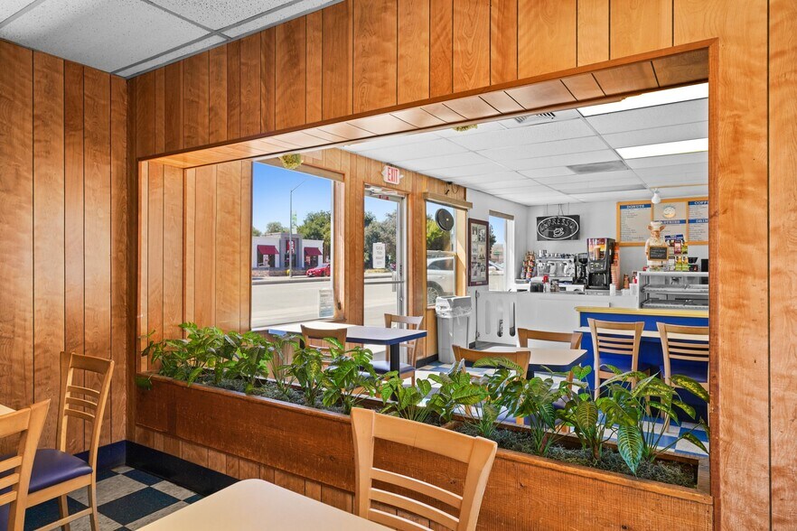 More Photos Of 3692 Castro Valley Blvd, Castro Valley Restaurant For Sale