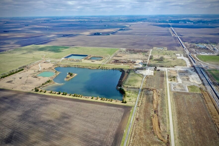 More Photos Of 625 E US Highway 36, Tuscola Land For Sale