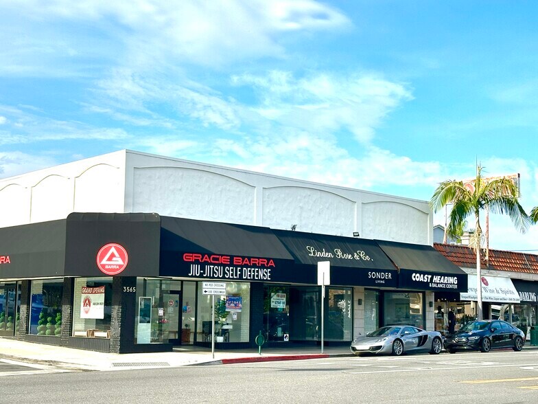 More Photos Of 3555 E Coast Hwy, Corona Del Mar Storefront For Lease