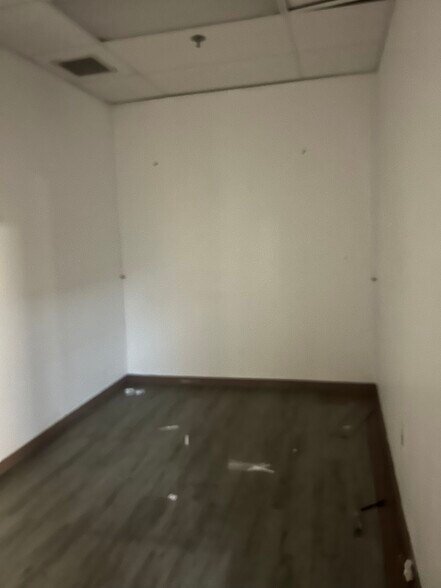 More Photos Of 118 Grant St, Buffalo Storefront Retail Office For Lease