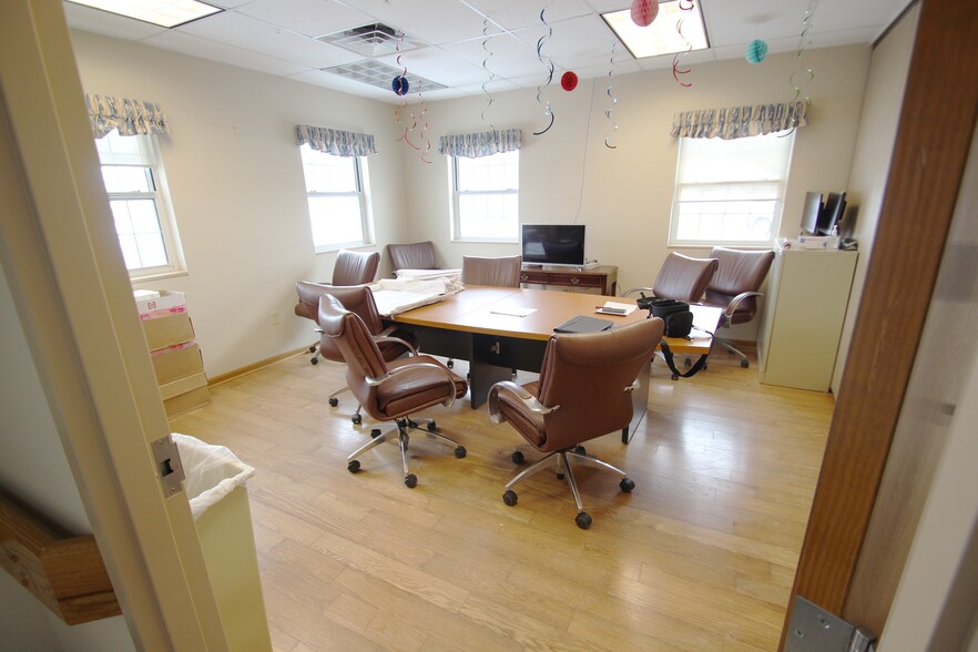 More Photos Of 139 Weber Ct, Wellington Assisted Living For Sale