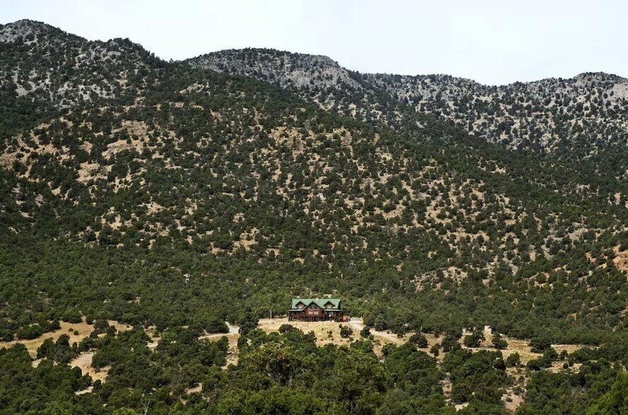 More Photos Of 23886 6450, Cedar City Specialty For Sale