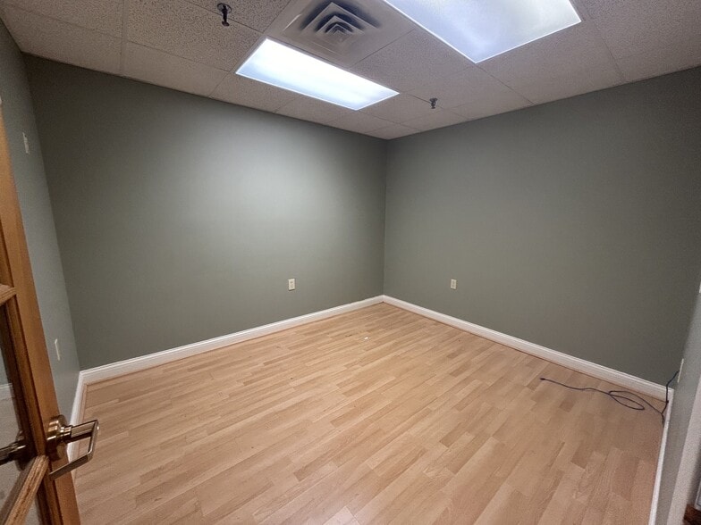 More Photos Of 11907 Montgomery Rd, Cincinnati Medical For Lease