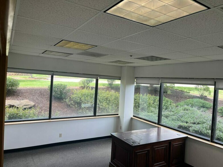 More Photos Of 35 Braintree Hill Office Park, Braintree Office For Lease