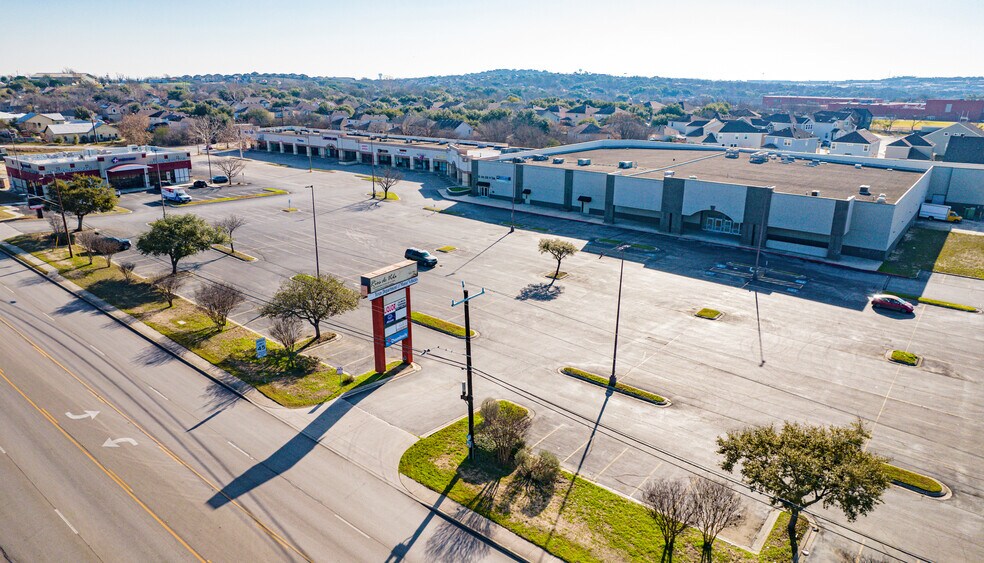 More Photos Of 15150 Nacogdoches Rd, San Antonio Unknown For Lease