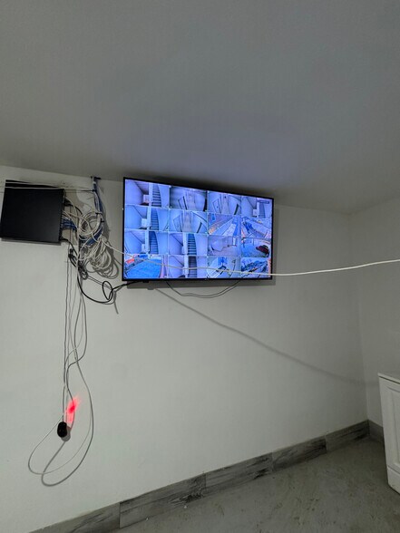 More Photos Of 3573 Laconia Ave, Bronx Apartments For Sale