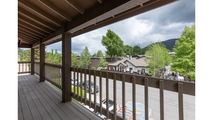 More Photos Of 245 N Glenwood St, Jackson Apartments For Sale