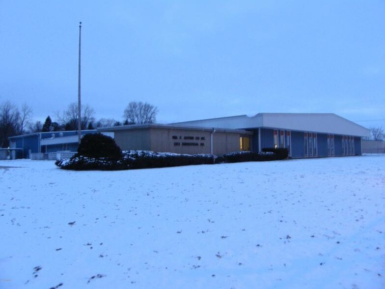 More Photos Of 2112 Industrial Dr, Niles Manufacturing For Sale