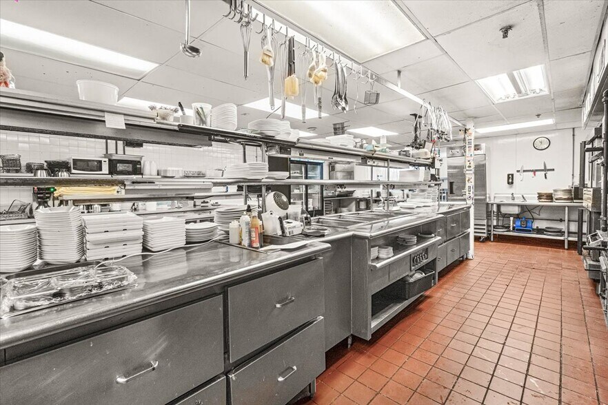 More Photos Of 14548 Pennsylvania Ave, Hagerstown Restaurant For Sale