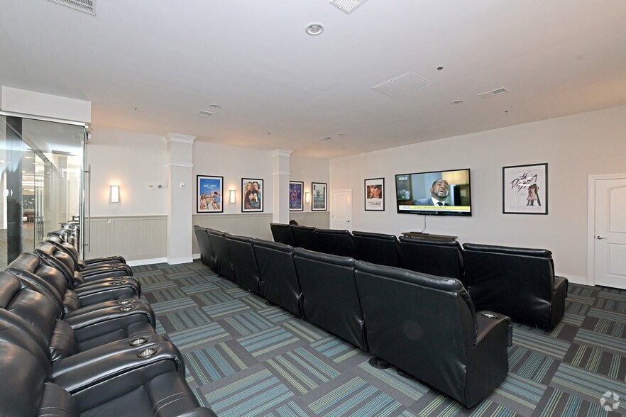 More Photos Of 99 Main St, Warren Apartments For Lease