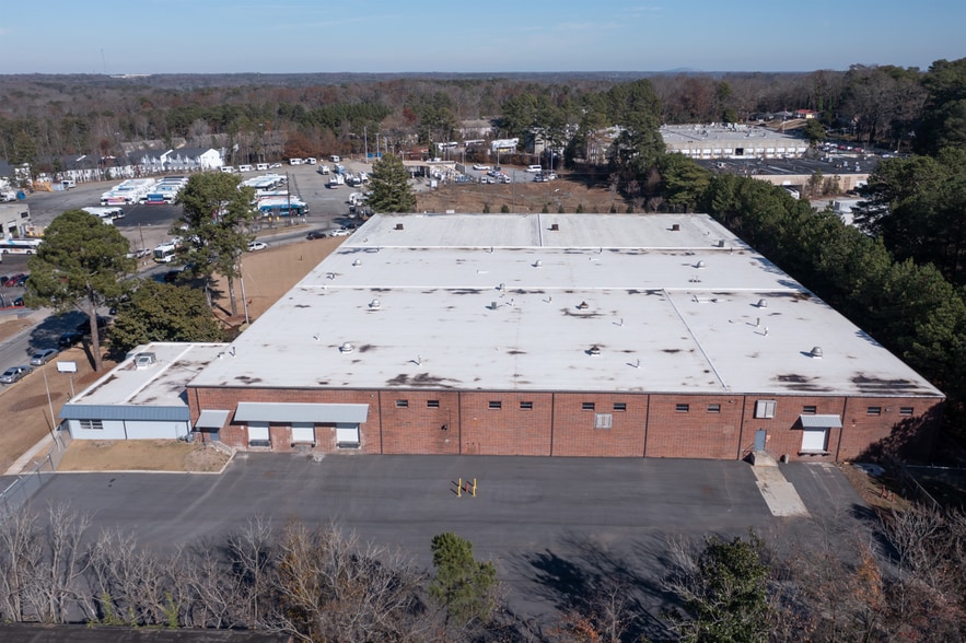 Primary Photo Of 3350 Hamilton Blvd SW, Hapeville Manufacturing For Lease