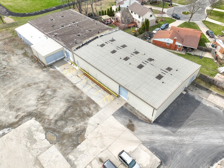 More Photos Of 14257 Tireman Ave, Dearborn Industrial For Sale