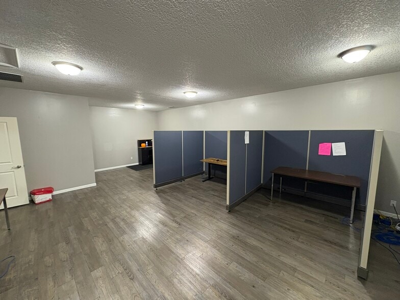 More Photos Of 10534-10536 Coldwater Rd, Fort Wayne Office For Lease