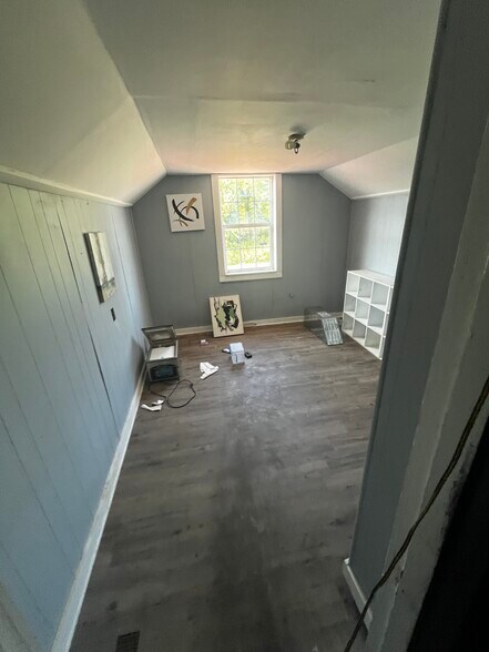 More Photos Of 451 N Wilson Rd, Radcliff Freestanding For Sale