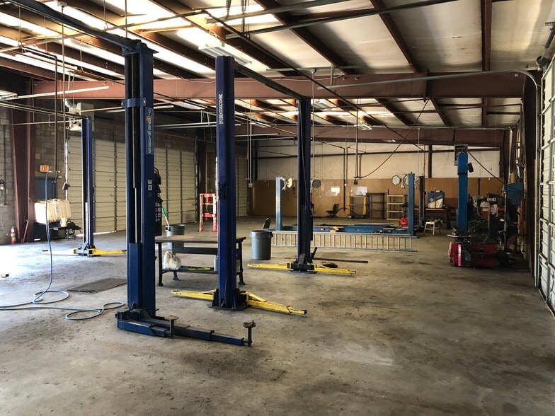 More Photos Of 5113 Raleigh Lagrange Rd, Memphis General Retail For Sale