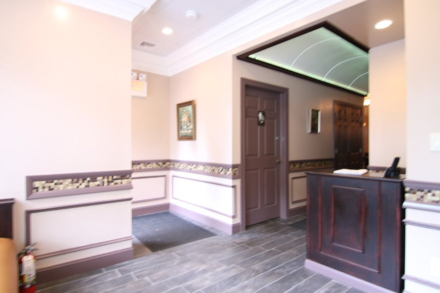 More Photos Of 39 Highwood Ave, Tenafly Restaurant For Sale