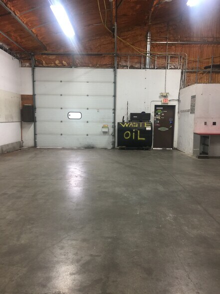 More Photos Of 42 Crestway, Hamden Warehouse For Sale